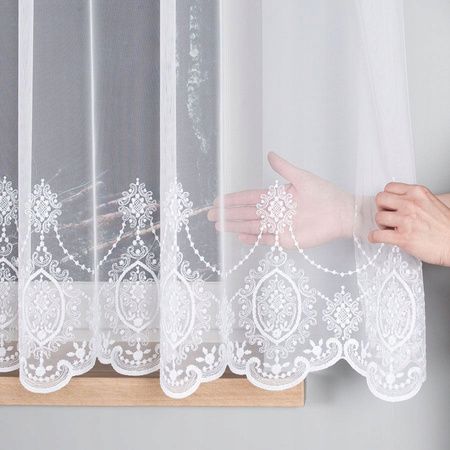 Firany Gotowe Haftowana Styl Lill Taśma sz.430x130